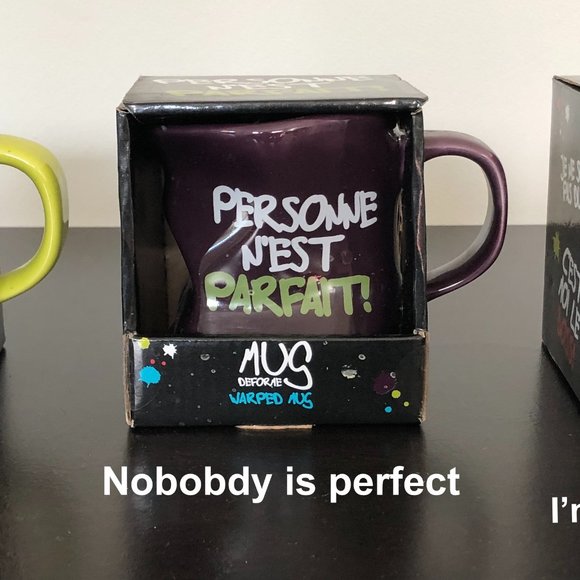 Warped Mug Set in French NEW In Box - Picture 1 of 3